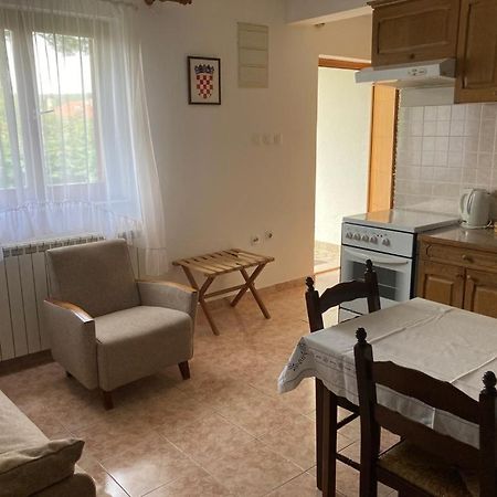 Ija Apartment Кърк Екстериор снимка